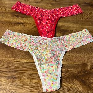 Victorias Secret OS NWT thongs